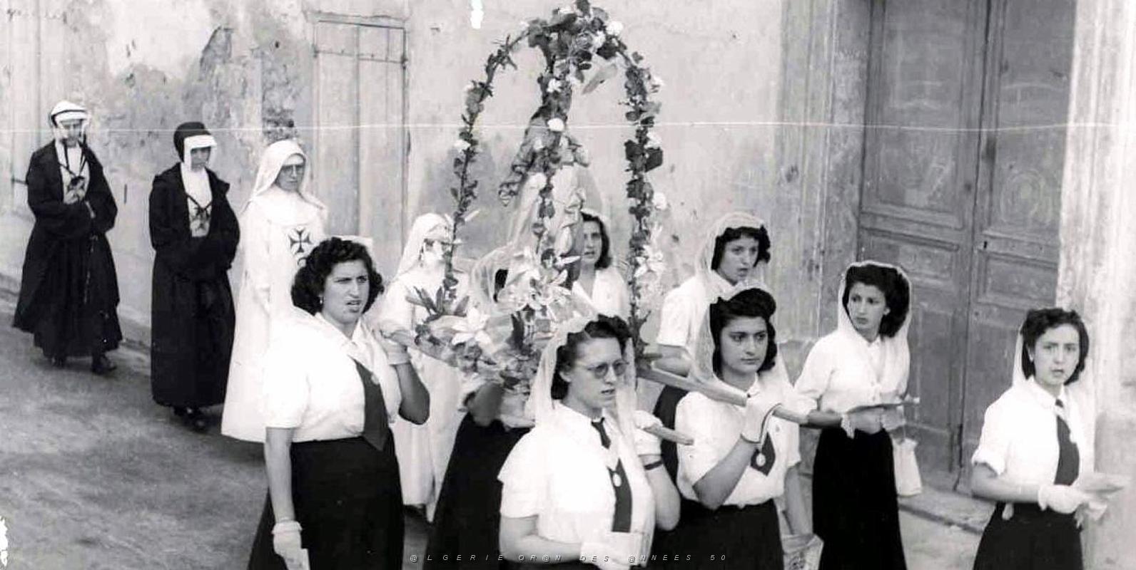 938- Oran - 1949 Procession Vierge de Santa Cruz Rectifiee4.jpg